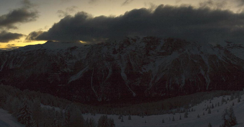 Webcam Folgarida-Marilleva  (Skiarea Campiglio Dolomiti di Brenta - Val di Sole Val Rendena) - Marilleva-Val Panciana