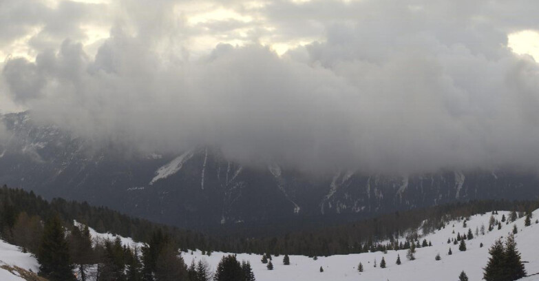 Webcam Folgarida-Marilleva  (Skiarea Campiglio Dolomiti di Brenta - Val di Sole Val Rendena) - Marilleva-Val Panciana