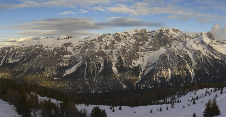 Webcam Folgarida-Marilleva  (Skiarea Campiglio Dolomiti di Brenta - Val di Sole Val Rendena) - Marilleva-Val Panciana