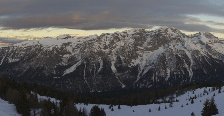 Webcam Folgarida-Marilleva  (Skiarea Campiglio Dolomiti di Brenta - Val di Sole Val Rendena) - Marilleva-Val Panciana