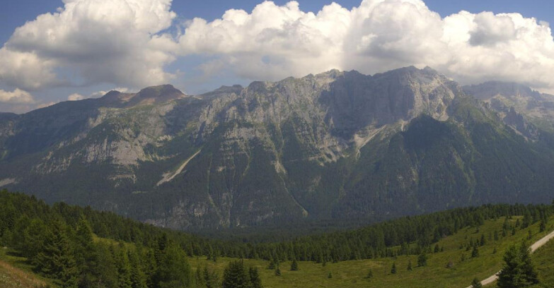 Webcam Folgarida-Marilleva  (Skiarea Campiglio Dolomiti di Brenta - Val di Sole Val Rendena) - Dolomiti di Brenta - Marilleva