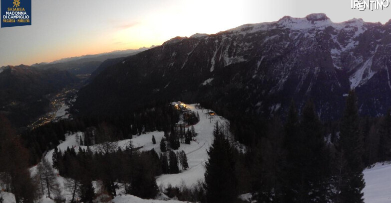 Webcam Folgarida-Marilleva  (Skiarea Campiglio Dolomiti di Brenta - Val di Sole Val Rendena) - Folgarida Malghet Aut 