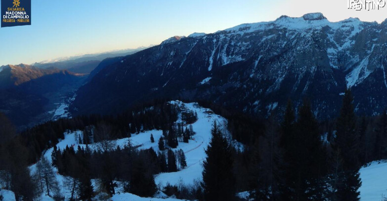 Webcam Skiarea Campiglio Dolomiti di Brenta Val di Sole Val Rendena - Folgarida Malghet Aut 