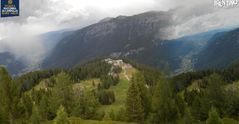 Webcam Folgarida-Marilleva  (Skiarea Campiglio Dolomiti di Brenta - Val di Sole Val Rendena) - Folgarida Malghet Aut 