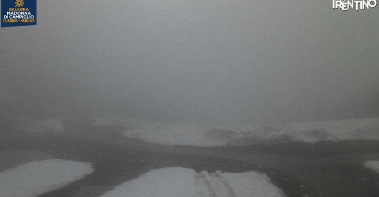 Webcam Skiarea Campiglio Dolomiti di Brenta Val di Sole Val Rendena - Pista delle Rocce - Folgarida