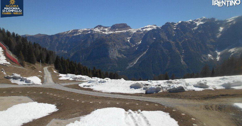 Webcam Skiarea Campiglio Dolomiti di Brenta Val di Sole Val Rendena - Pista delle Rocce - Folgarida