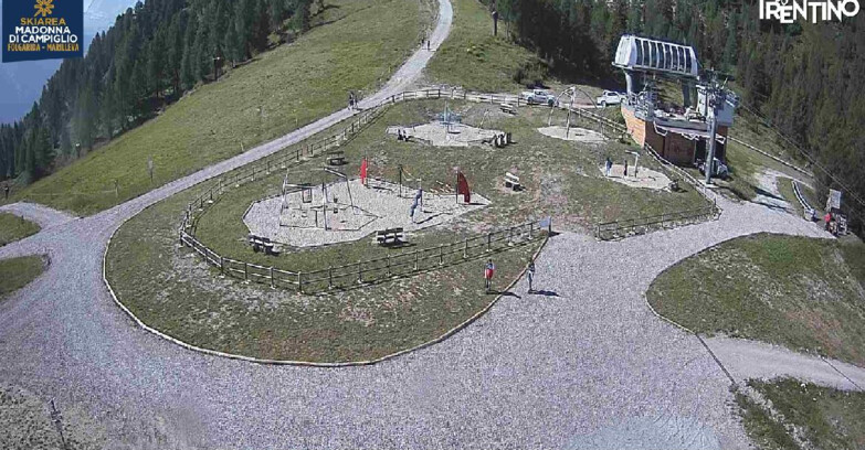 Webcam Ski area Campiglio Dolomiti di Brenta Val di Sole Val Rendena - Pista delle Rocce - Folgarida