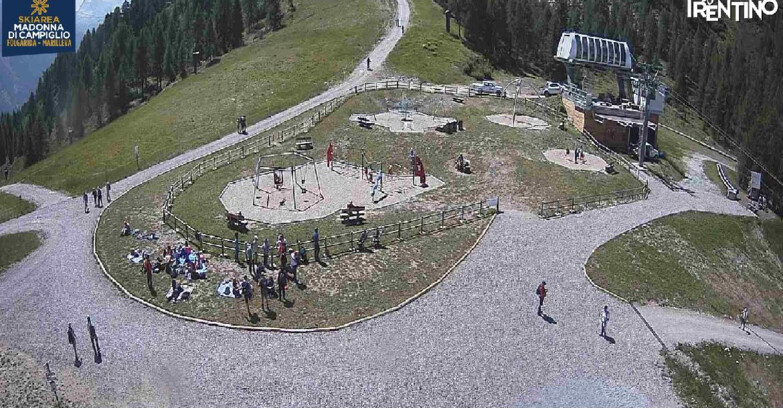 Webcam Ski area Campiglio Dolomiti di Brenta Val di Sole Val Rendena - Pista delle Rocce - Folgarida