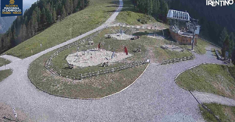 Webcam Ski area Campiglio Dolomiti di Brenta Val di Sole Val Rendena - Pista delle Rocce - Folgarida
