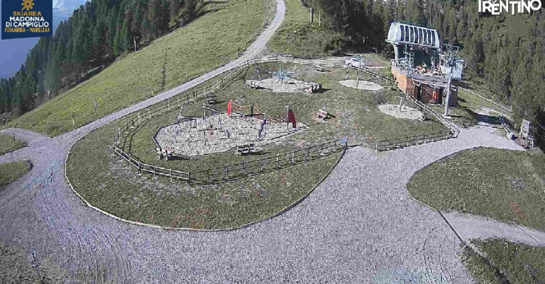 Webcam Ski area Campiglio Dolomiti di Brenta Val di Sole Val Rendena - Pista delle Rocce - Folgarida