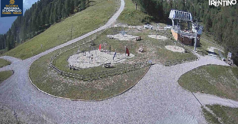 Webcam Ski area Campiglio Dolomiti di Brenta Val di Sole Val Rendena - Pista delle Rocce - Folgarida