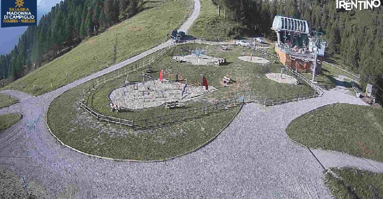 Webcam Ski area Campiglio Dolomiti di Brenta Val di Sole Val Rendena - Pista delle Rocce - Folgarida