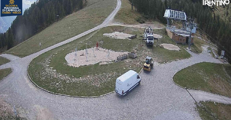 Webcam Skiarea Campiglio Dolomiti di Brenta Val di Sole Val Rendena - Pista delle Rocce - Folgarida