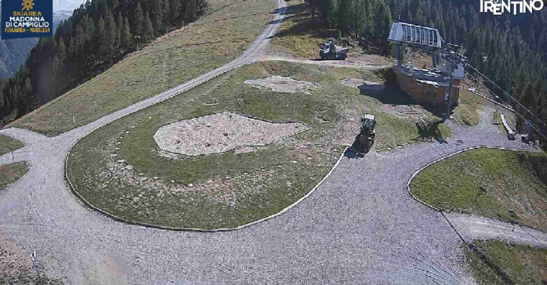Webcam Skiarea Campiglio Dolomiti di Brenta Val di Sole Val Rendena - Pista delle Rocce - Folgarida