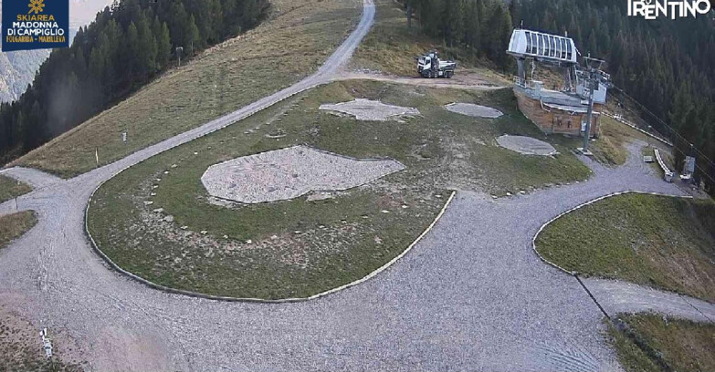 Webcam Skiarea Campiglio Dolomiti di Brenta Val di Sole Val Rendena - Pista delle Rocce - Folgarida