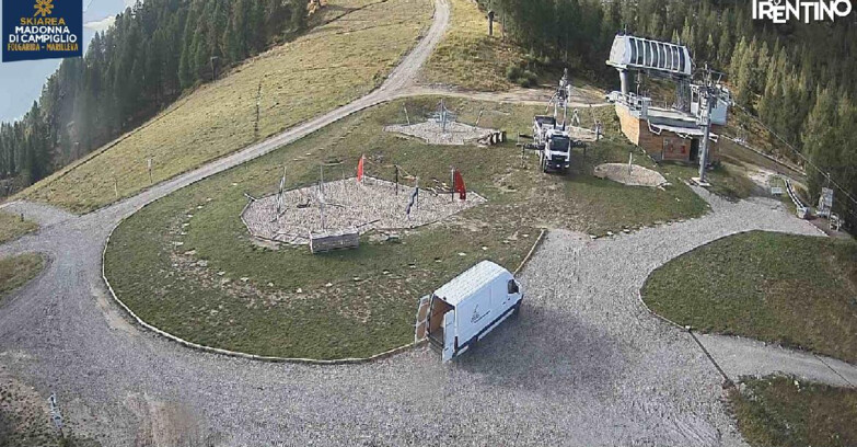 Webcam Skiarea Campiglio Dolomiti di Brenta Val di Sole Val Rendena - Pista delle Rocce - Folgarida