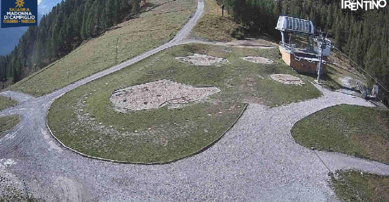 Webcam Skiarea Campiglio Dolomiti di Brenta Val di Sole Val Rendena - Pista delle Rocce - Folgarida