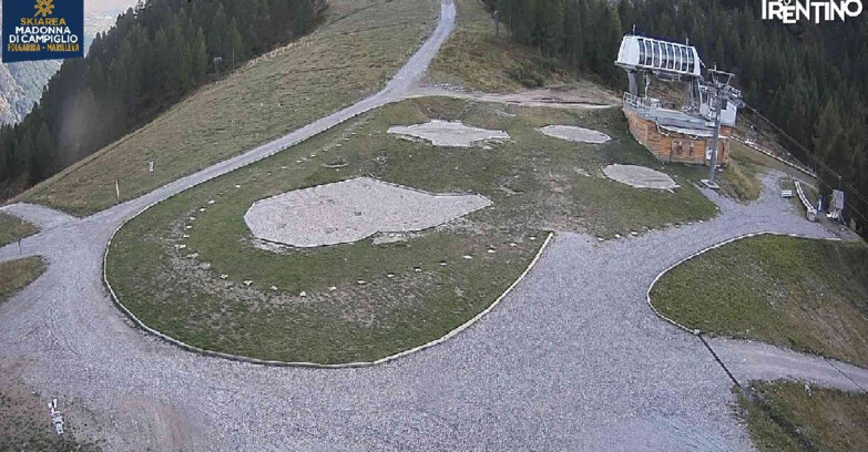 Webcam Skiarea Campiglio Dolomiti di Brenta Val di Sole Val Rendena - Pista delle Rocce - Folgarida