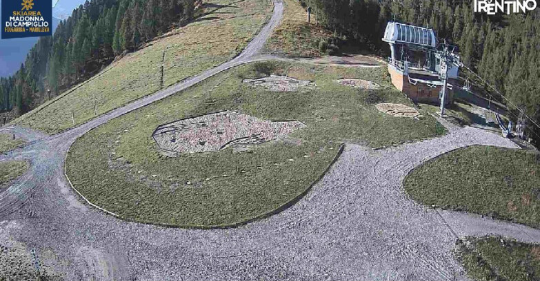 Webcam Skiarea Campiglio Dolomiti di Brenta Val di Sole Val Rendena - Pista delle Rocce - Folgarida