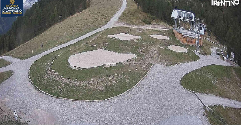 Webcam Folgarida-Marilleva  (Skiarea Campiglio Dolomiti di Brenta - Val di Sole Val Rendena) - Pista delle Rocce - Folgarida