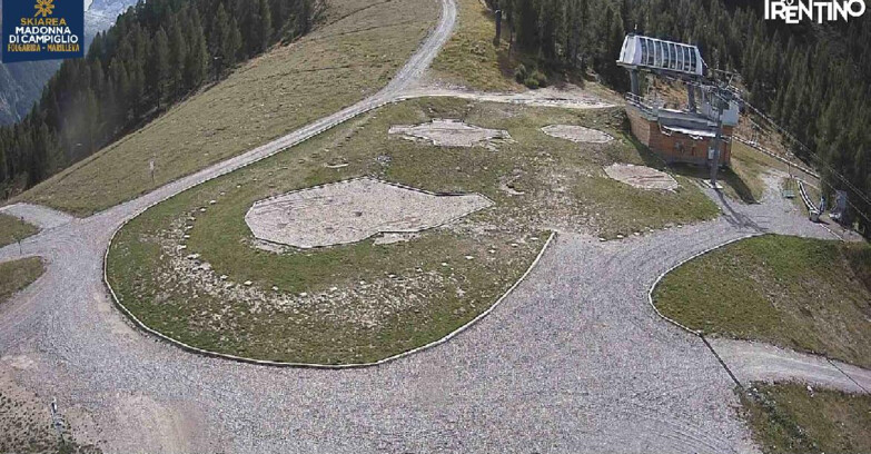 Webcam Folgarida-Marilleva  (Skiarea Campiglio Dolomiti di Brenta - Val di Sole Val Rendena) - Pista delle Rocce - Folgarida