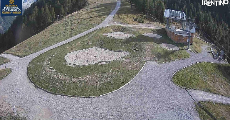 Webcam Folgarida-Marilleva  (Skiarea Campiglio Dolomiti di Brenta - Val di Sole Val Rendena) - Pista delle Rocce - Folgarida