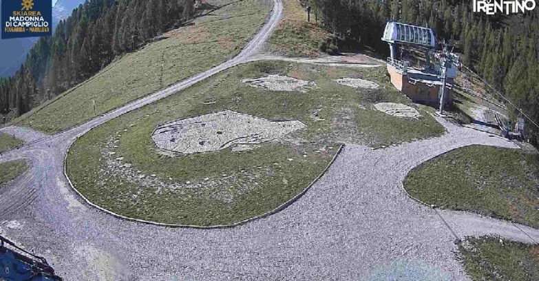 Webcam Folgarida-Marilleva  (Skiarea Campiglio Dolomiti di Brenta - Val di Sole Val Rendena) - Pista delle Rocce - Folgarida