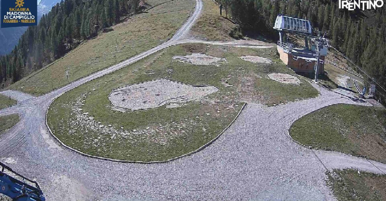 Webcam Folgarida-Marilleva  (Skiarea Campiglio Dolomiti di Brenta - Val di Sole Val Rendena) - Pista delle Rocce - Folgarida