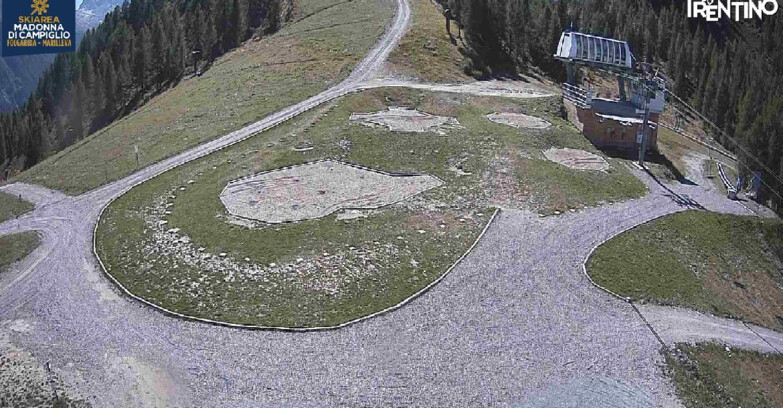 Webcam Folgarida-Marilleva  (Skiarea Campiglio Dolomiti di Brenta - Val di Sole Val Rendena) - Pista delle Rocce - Folgarida