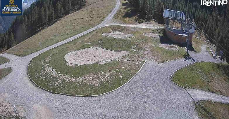 Webcam Folgarida-Marilleva  (Skiarea Campiglio Dolomiti di Brenta - Val di Sole Val Rendena) - Pista delle Rocce - Folgarida