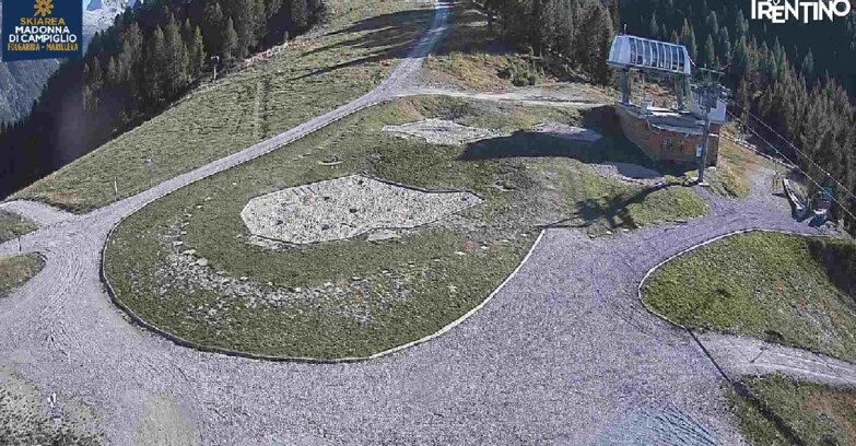 Webcam Folgarida-Marilleva  (Skiarea Campiglio Dolomiti di Brenta - Val di Sole Val Rendena) - Pista delle Rocce - Folgarida