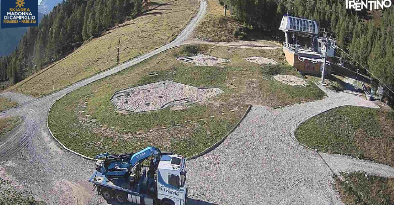Webcam Folgarida-Marilleva  (Skiarea Campiglio Dolomiti di Brenta - Val di Sole Val Rendena) - Pista delle Rocce - Folgarida