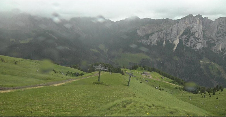 Webcam Pozza di Fassa-Aloch-Buffaure  - Rifugio Baita Cuz
