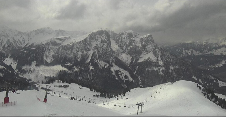 Webcam Pozza di Fassa-Aloch-Buffaure  - Cima 11 e Cima 12