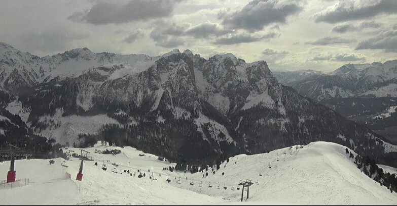 Webcam Pozza di Fassa-Aloch-Buffaure  - Cima 11 e Cima 12