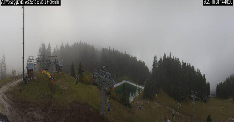 Webcam Lavarone - Chair lift Laghetto 