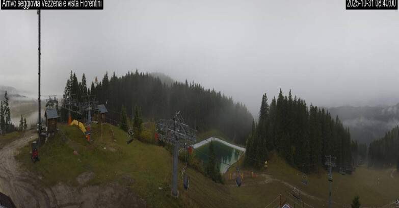 Webcam Lavarone - Chair lift Laghetto 