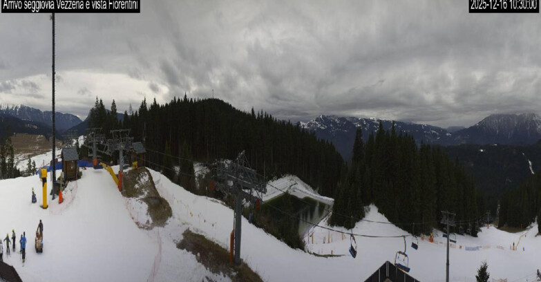 Webcam Lavarone Skigegiet - Laghetto Sessellift 