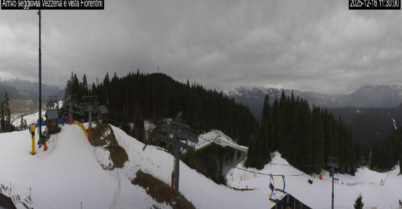 Webcam Lavarone Skigegiet - Laghetto Sessellift 