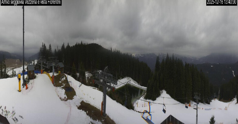 Webcam Lavarone Skigegiet - Laghetto Sessellift 