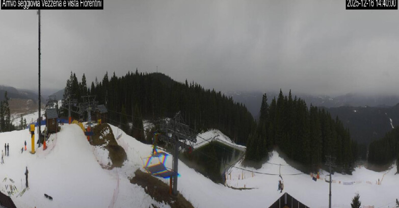 Webcam Lavarone Skigegiet - Laghetto Sessellift 