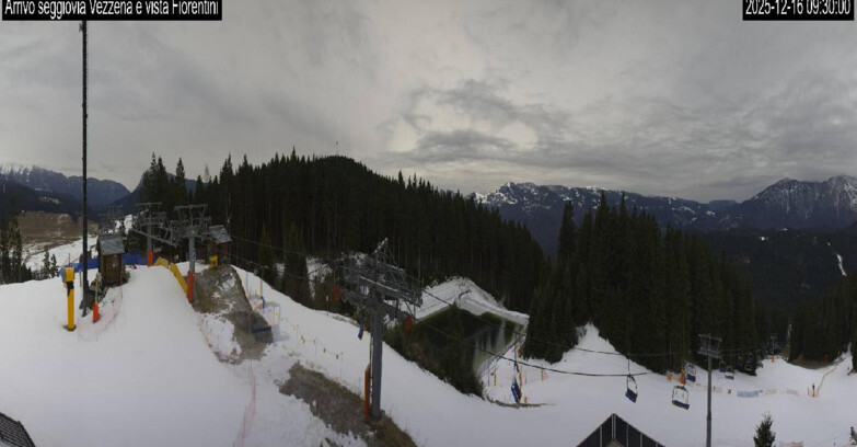 Webcam Lavarone Skigegiet - Laghetto Sessellift 