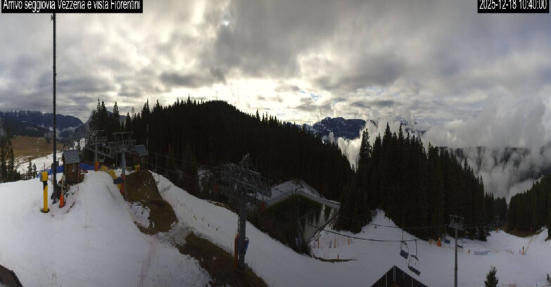 Webcam Lavarone - Chair lift Laghetto 