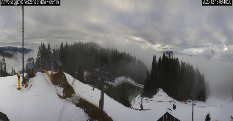 Webcam Lavarone - Chair lift Laghetto 