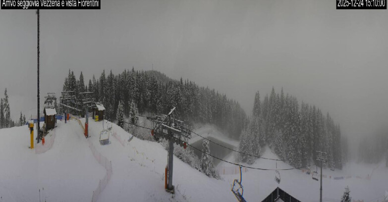 Webcam Ski area Lavarone - Arrivo seggiovia Laghetto