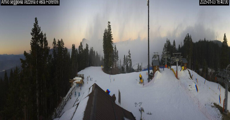 Webcam Lavarone - Chair lift Laghetto 