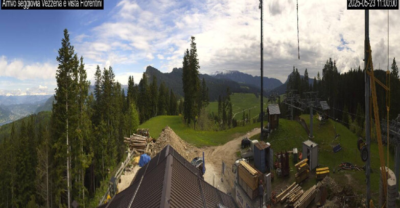 Webcam Ski Area Lavarone  - Chair lift Laghetto 