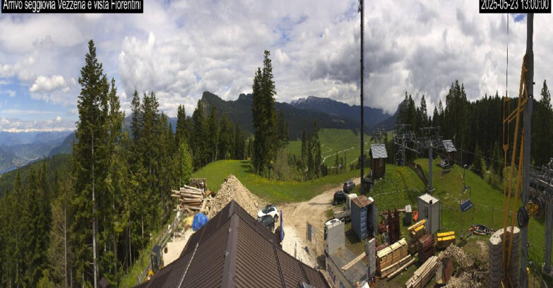 Webcam Ski Area Lavarone  - Chair lift Laghetto 
