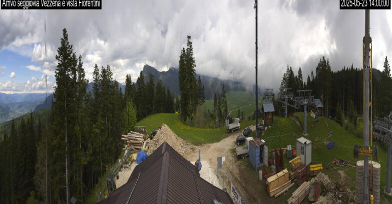 Webcam Ski Area Lavarone  - Chair lift Laghetto 