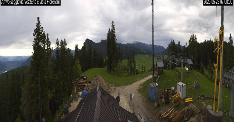 Webcam Ski Area Lavarone  - Chair lift Laghetto 